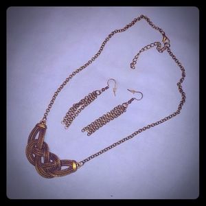 Necklace and earring set